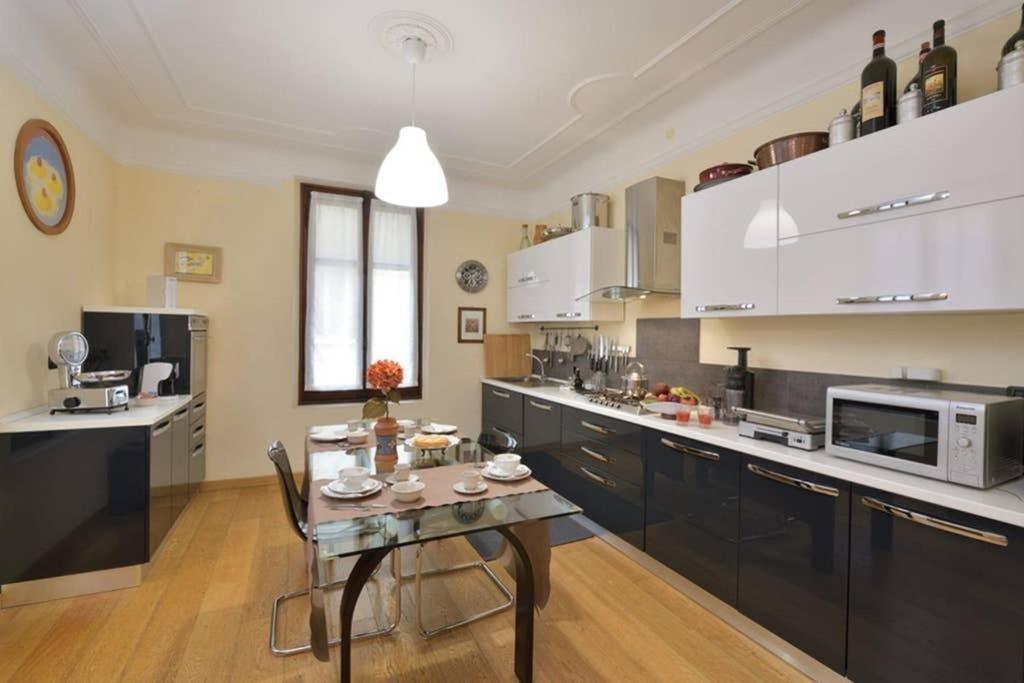 C-Rooms, Residenza Correggio Parma Buitenkant foto